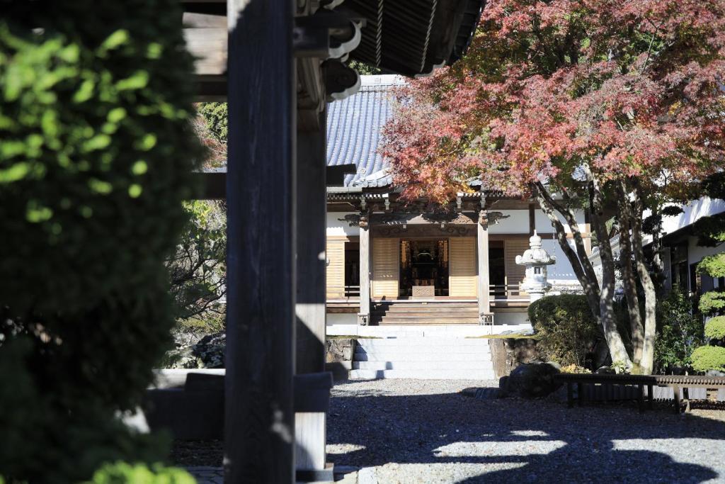 Budova, kde se ryokan nachází