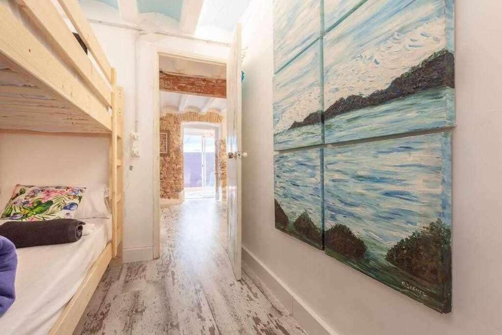 Posteľ alebo postele v izbe v ubytovaní Apartament de la Susanna Old Town Mezzanine