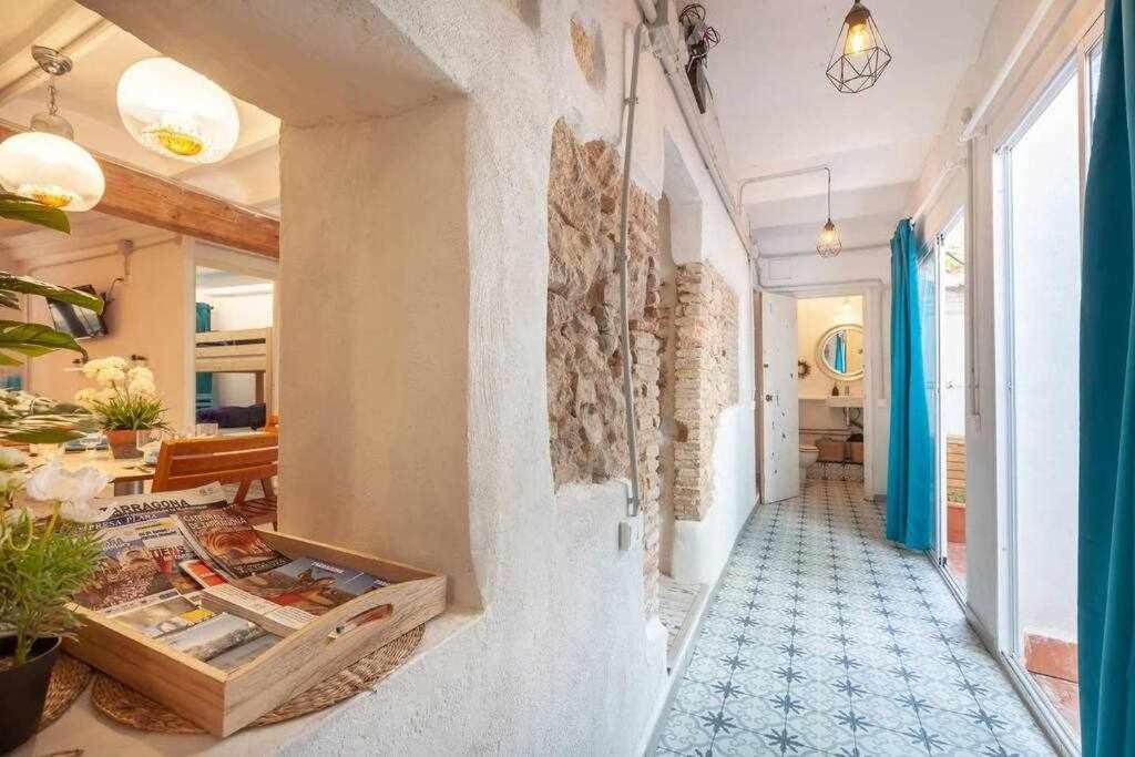 Kuchyňa alebo kuchynka v ubytovaní Apartament de la Susanna Old Town Mezzanine