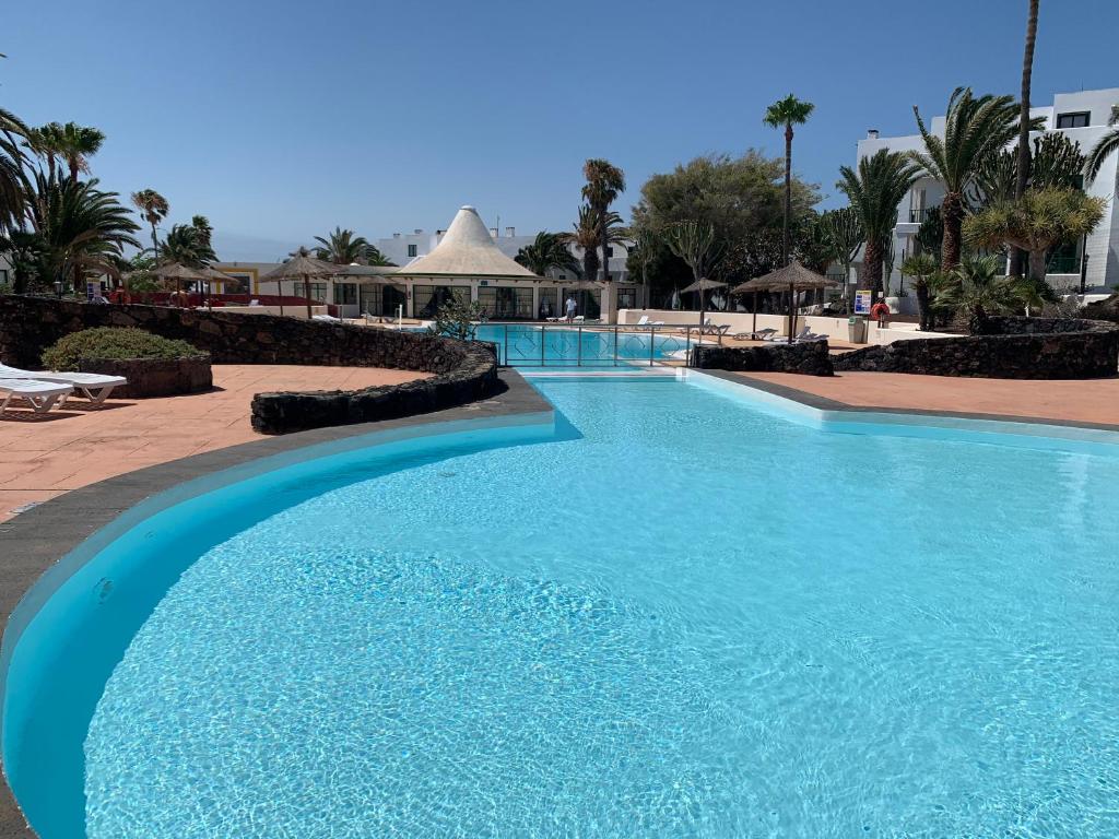 Bazén v ubytování Luxury Sea Apartment Lanzarote PaLù Holiday House nebo v jeho okolí