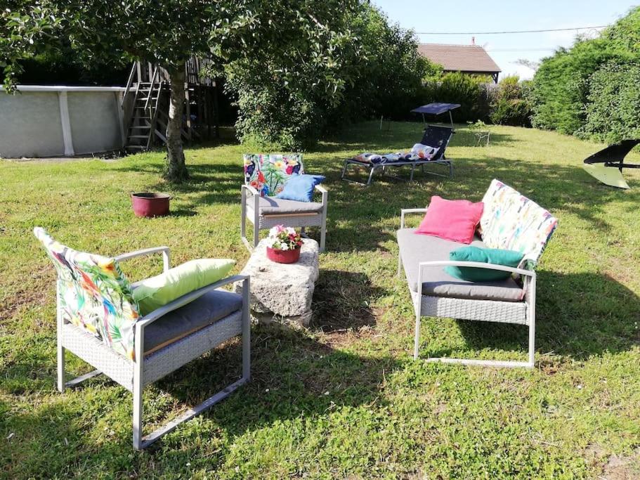 Gallery image of Chambre privée calme,campagne, piscine,étape,déplacement pro,abri moto vélo,parking in Vaux-sur-Vienne