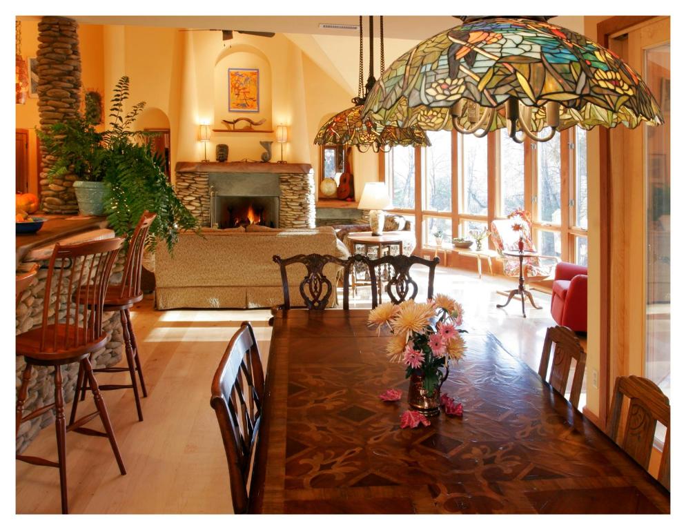 Brookwood House - Housity