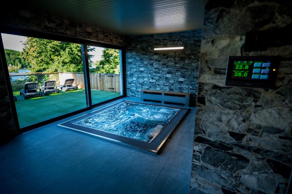 Foto sihtkohas Jedovnice asuva majutusasutuse Hotel Kras galeriist