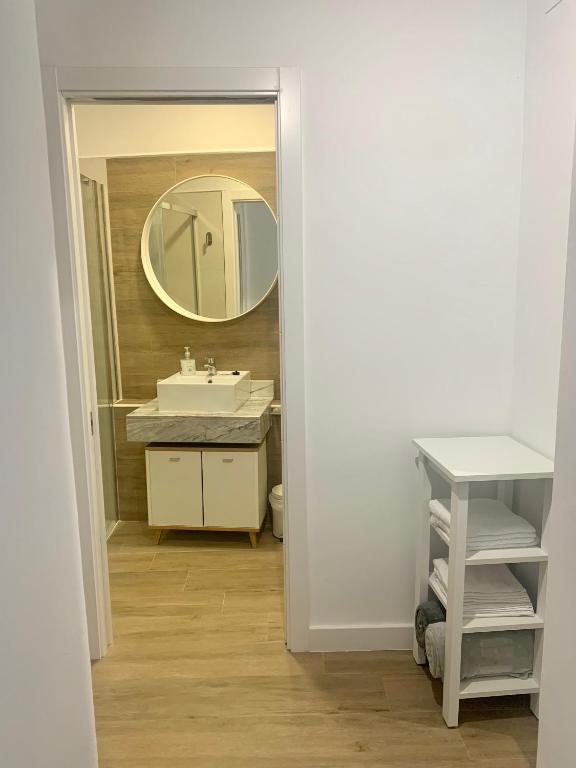 Koupelna v ubytování PUERTA DE CACERES Apartamento 2