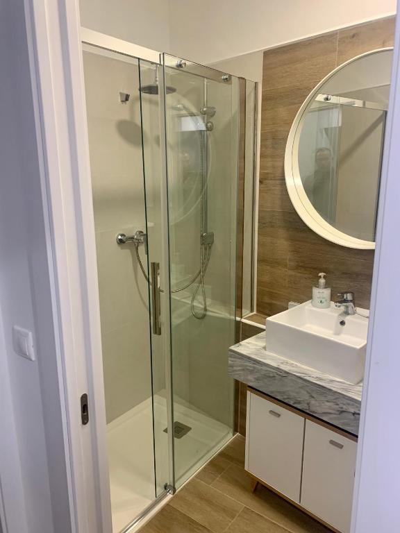 Koupelna v ubytování PUERTA DE CACERES Apartamento 2