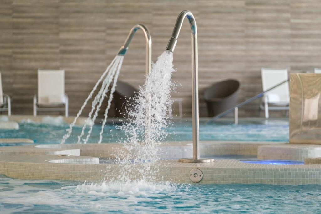 The swimming pool at or close to Castilla Termal Monasterio de Valbuena