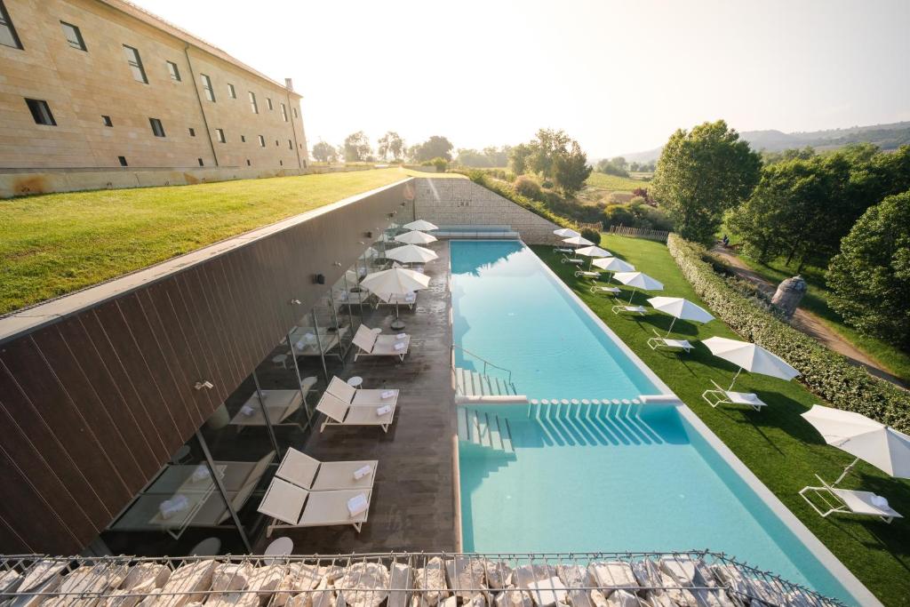 The swimming pool at or close to Castilla Termal Monasterio de Valbuena