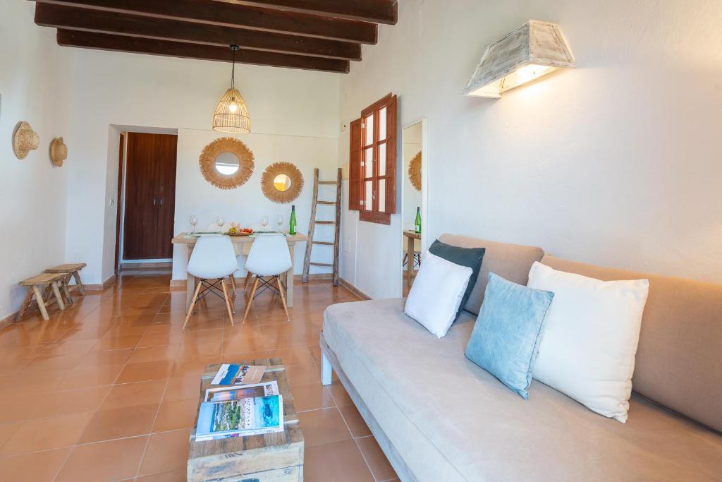 Cas Saliners - Ses Illetes, La Savina – Updated 2023 Prices