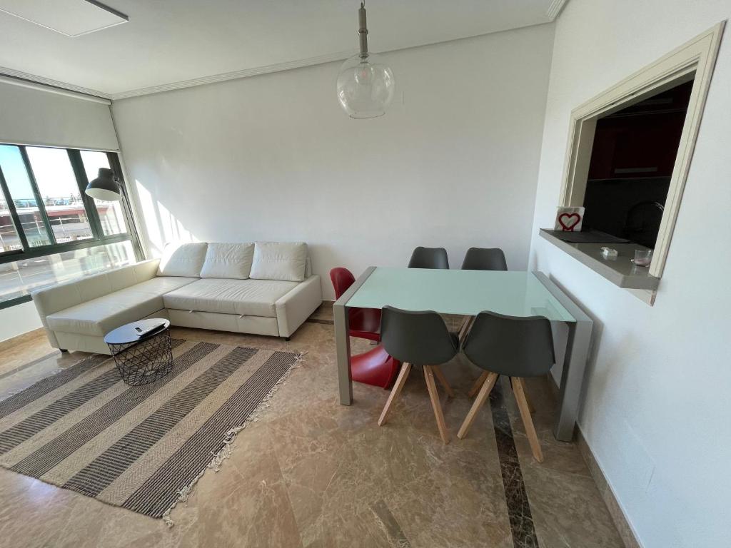 A seating area at Little relax Marbella centro