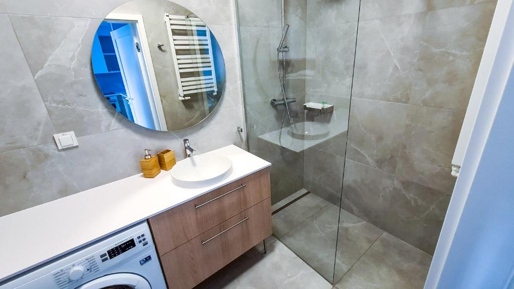 Kúpeľňa v ubytovaní NA WYDMIE APARTAMENT - Rezydencja Niechorze 111