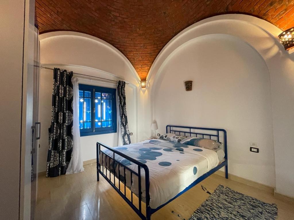 Postel nebo postele na pokoji v ubytování Luxury Villa with pool in Hurghada