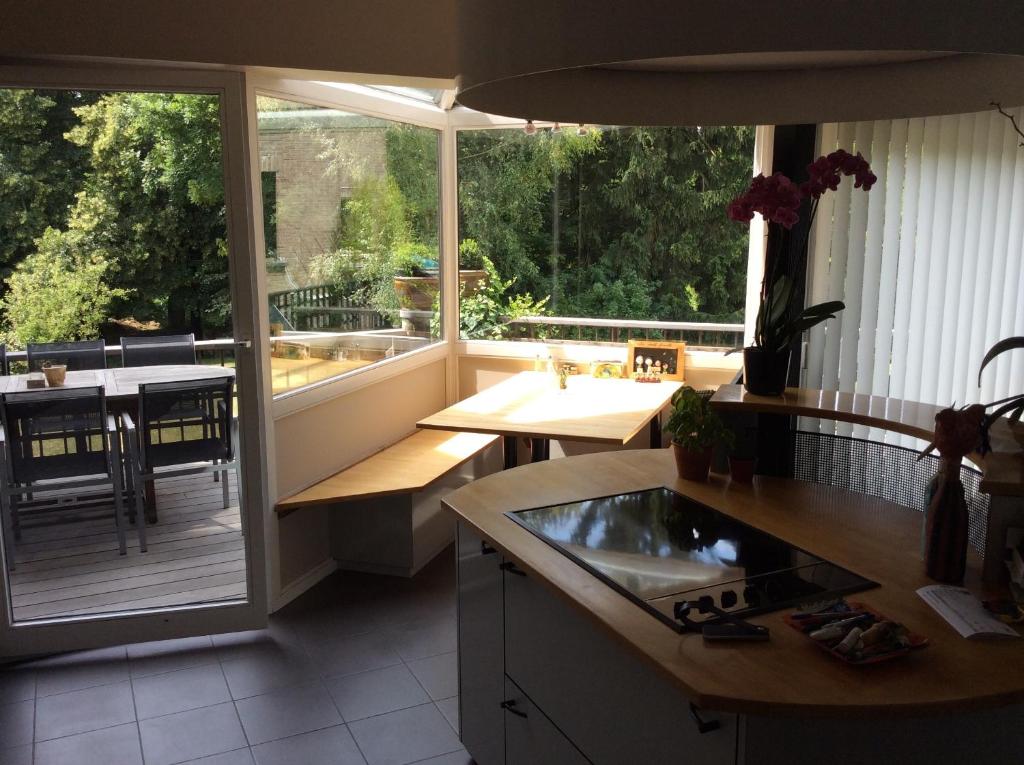 Kuchyň nebo kuchyňský kout v ubytování B&B Uccle
