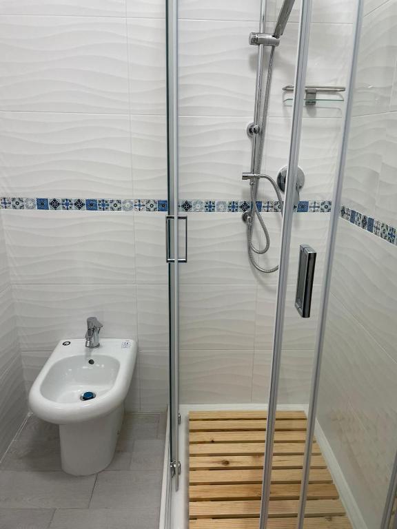 A bathroom at Affittacamere Iria