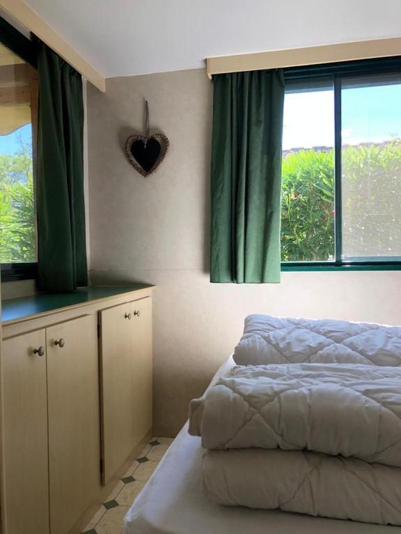Kép Toskana-Viareggio-Chalet-Zona-Rosa-5-mit-Klimaanlage-und-Wlan szállásáról Viareggióban a galériában