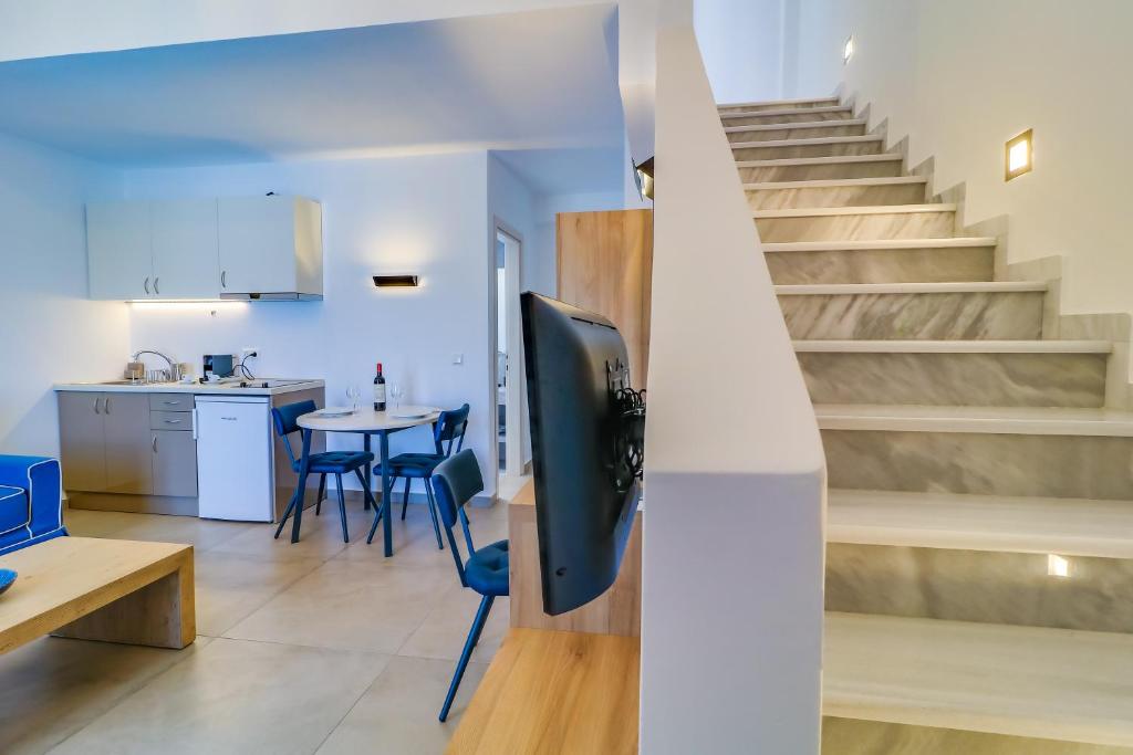 Theros Villas & Suites - 3