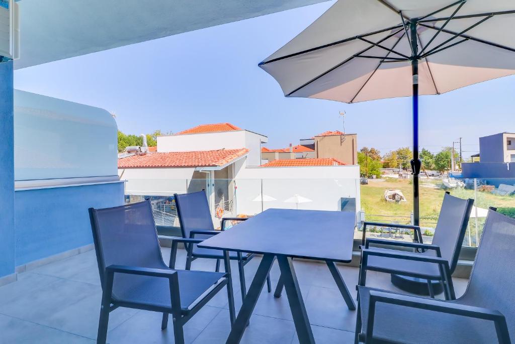 Theros Villas & Suites - 4