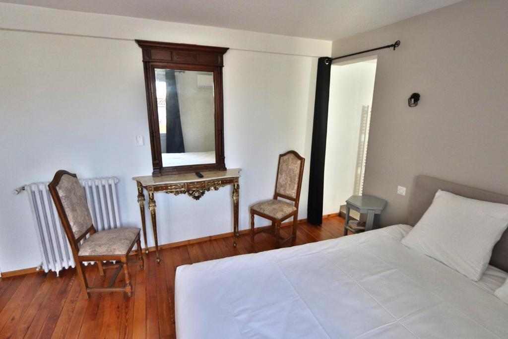 Le Relais Basque - Large Double Room