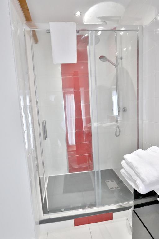 Le Relais Basque - Deluxe Room (2 Adults + 1 Child)