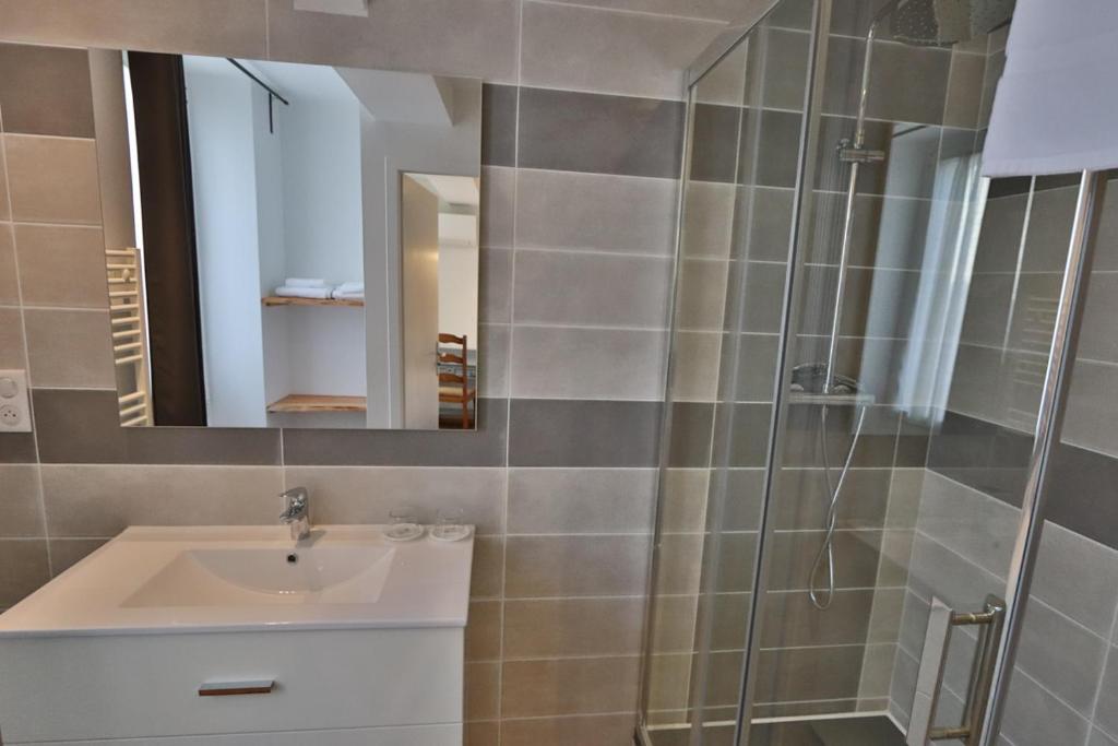 Le Relais Basque - Large Double Room