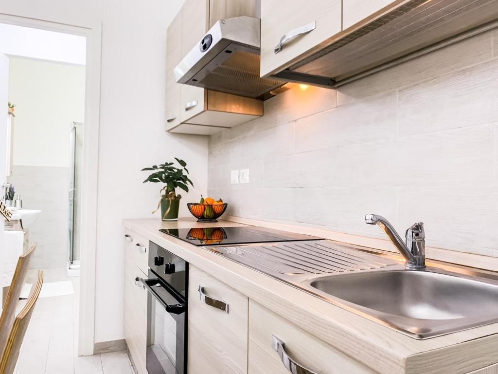 A kitchen or kitchenette at Nuova 27