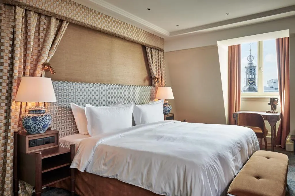 Deluxe One-Bedroom Suite with River View