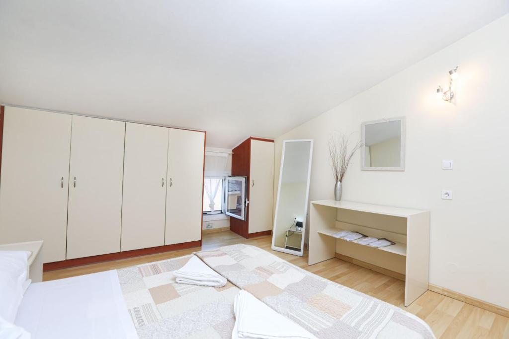 Tranquil Apartments Corfu - 7