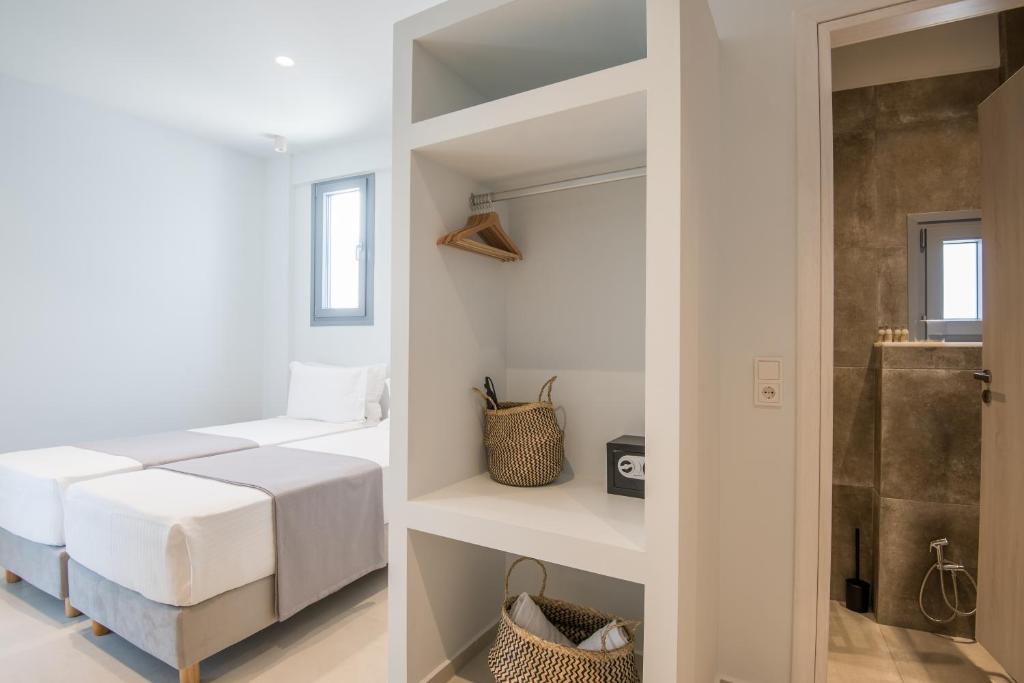 Koupelna v ubytování Rivière Residence Paros
