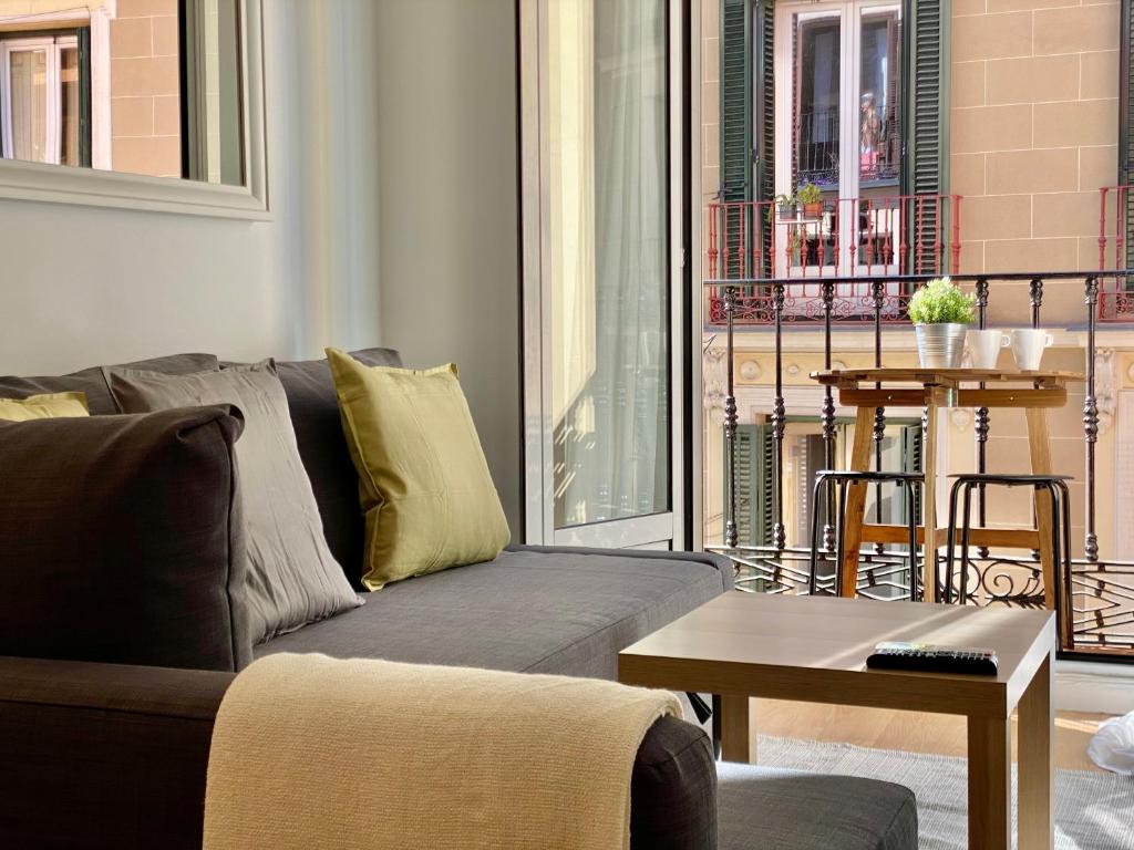 Valverde Malasaña - Coqueto estudio con sofá cama en el centro