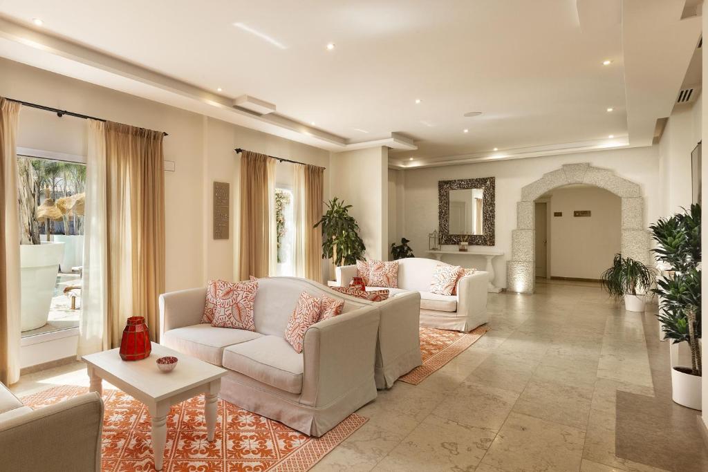 Posedenie v ubytovaní Grand Hotel Cannigione