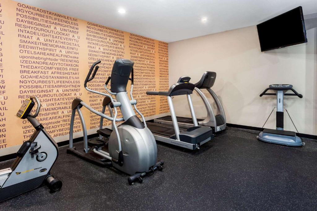 Fitness centrum a/nebo fitness zařízení v ubytování La Quinta by Wyndham Laredo Airport