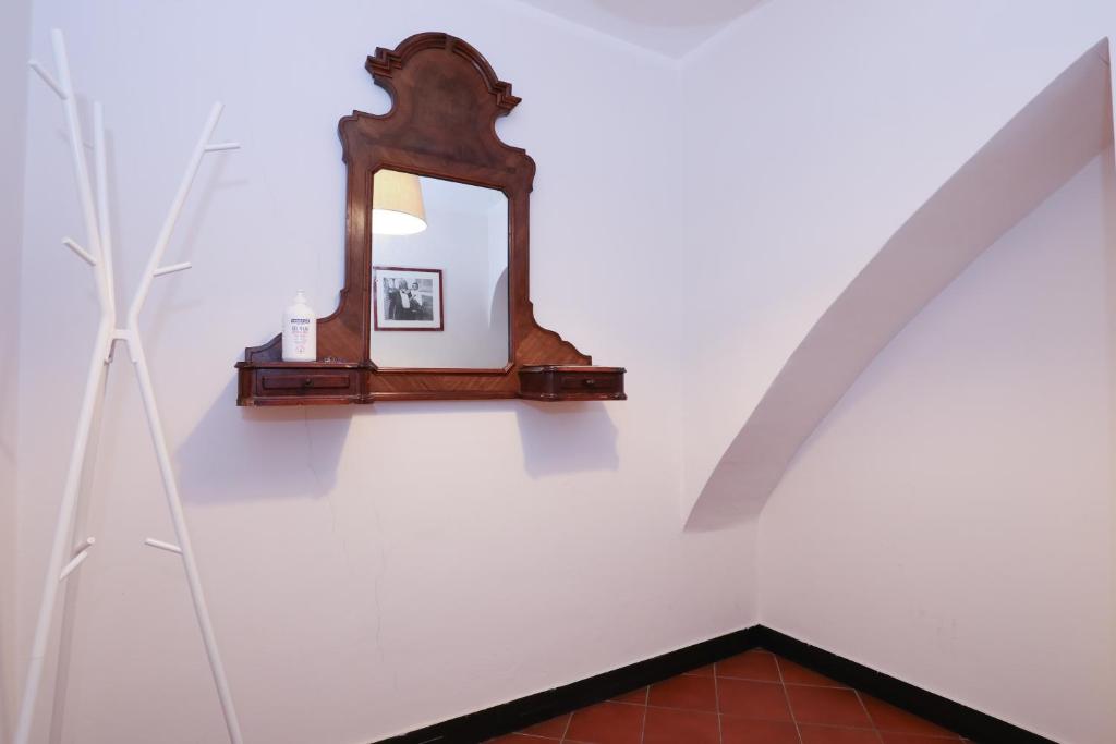Exclusive Apartment in Center Le Cicale ai Rolli - Two-Bedroom Apartment