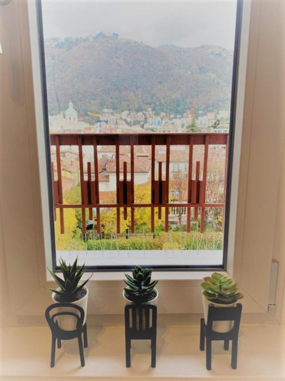 A general mountain view or a mountain view taken from Az apartmant