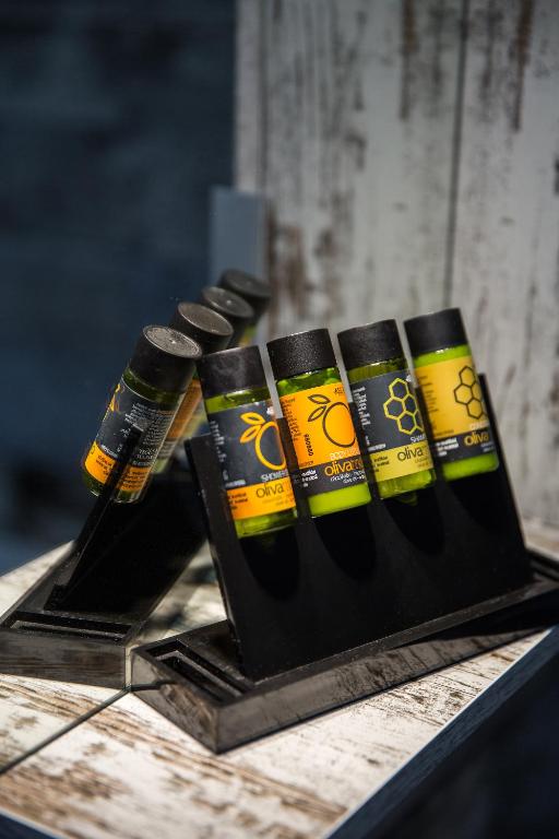 Anelia Boutique Studios & Apartments - 3