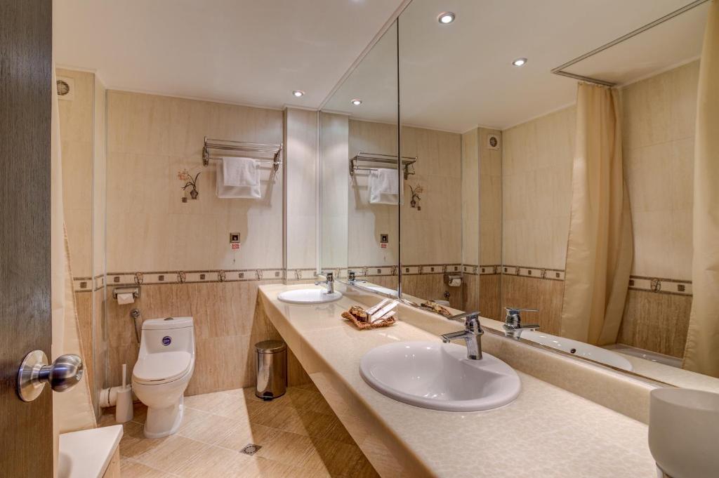 Hotel Bansko SPA & Holidays - Free Parking photo