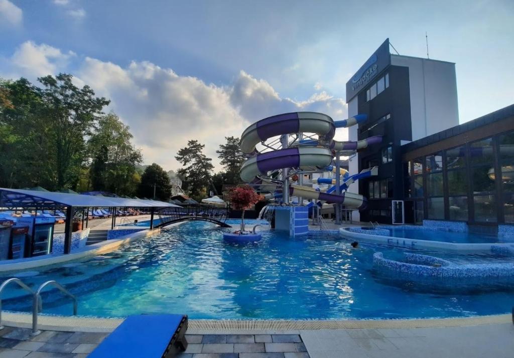 Bazén v ubytování Spa Resort & Hotel Vrnjačke Terme nebo v jeho okolí