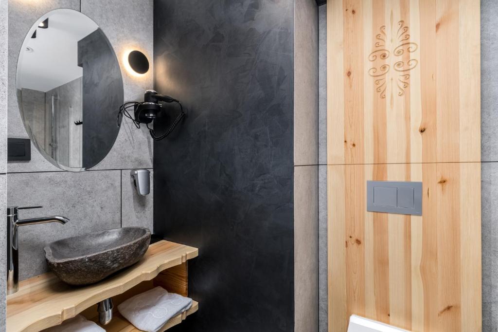 Villa 7 Apartments - 4