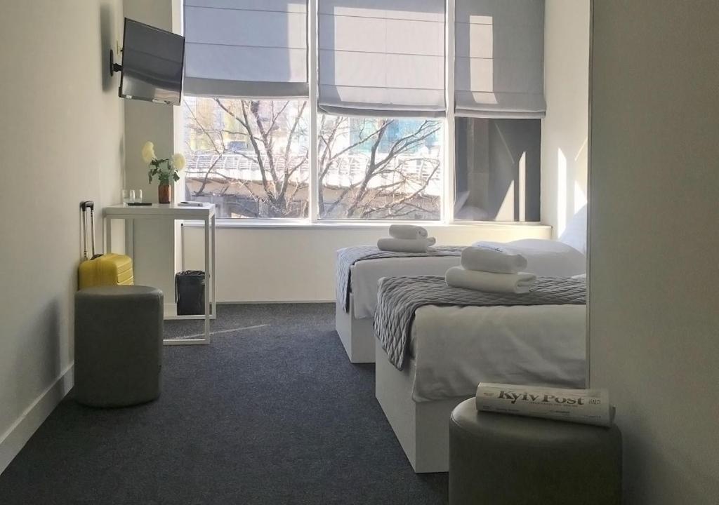 TV a/nebo společenská místnost v ubytování Kyivpasservis Hotel