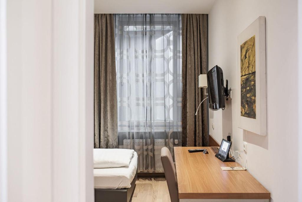 Stadthotel Goldenes Schiff - 13