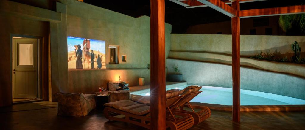 Fotografie z fotogalerie ubytování Potamos Luxury House, Private Pool, Santorini v destinaci Éxo Goniá