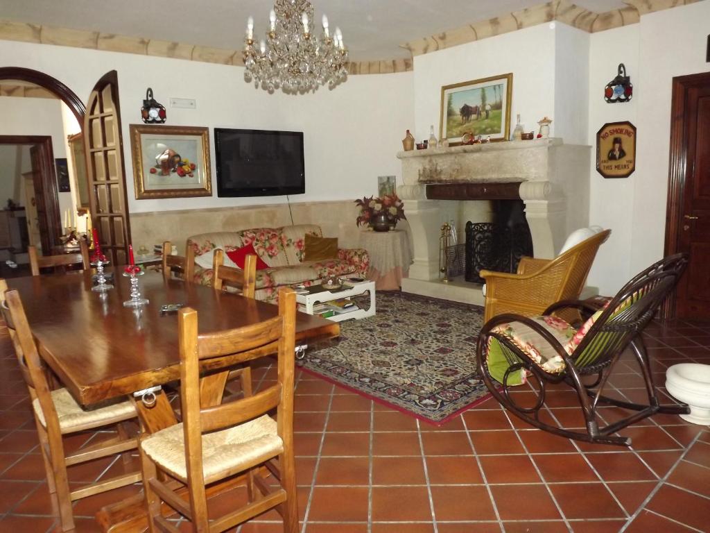 TV a/nebo společenská místnost v ubytování B&b La Balaustra