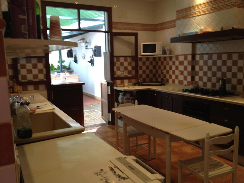 Kuchnia lub aneks kuchenny w obiekcie Casa Rociera Ángel Teresa
