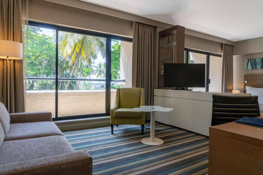 Radisson Blu Mammy Yoko Hotel - Suite Mit Balkon Und Zugang Zur Lounge