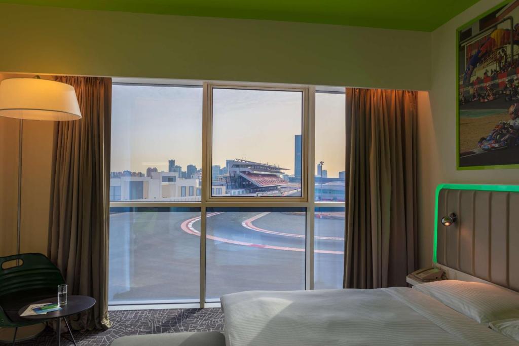 Park Inn by Radisson Dubai Motor City - Resim 41