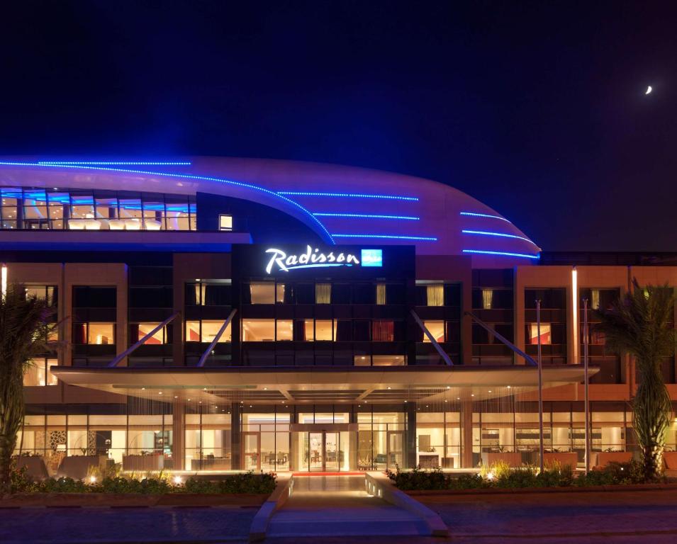 Gallery image of Radisson Blu Hotel, Kuwait in Kuwait