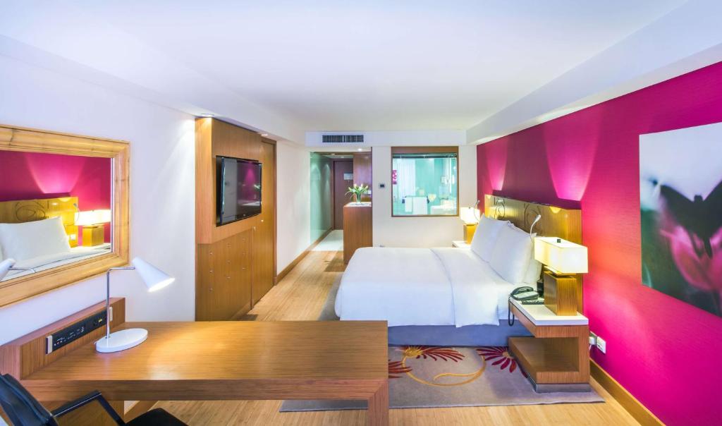 Radisson Blu Hotel, Kuwait - Superior Room