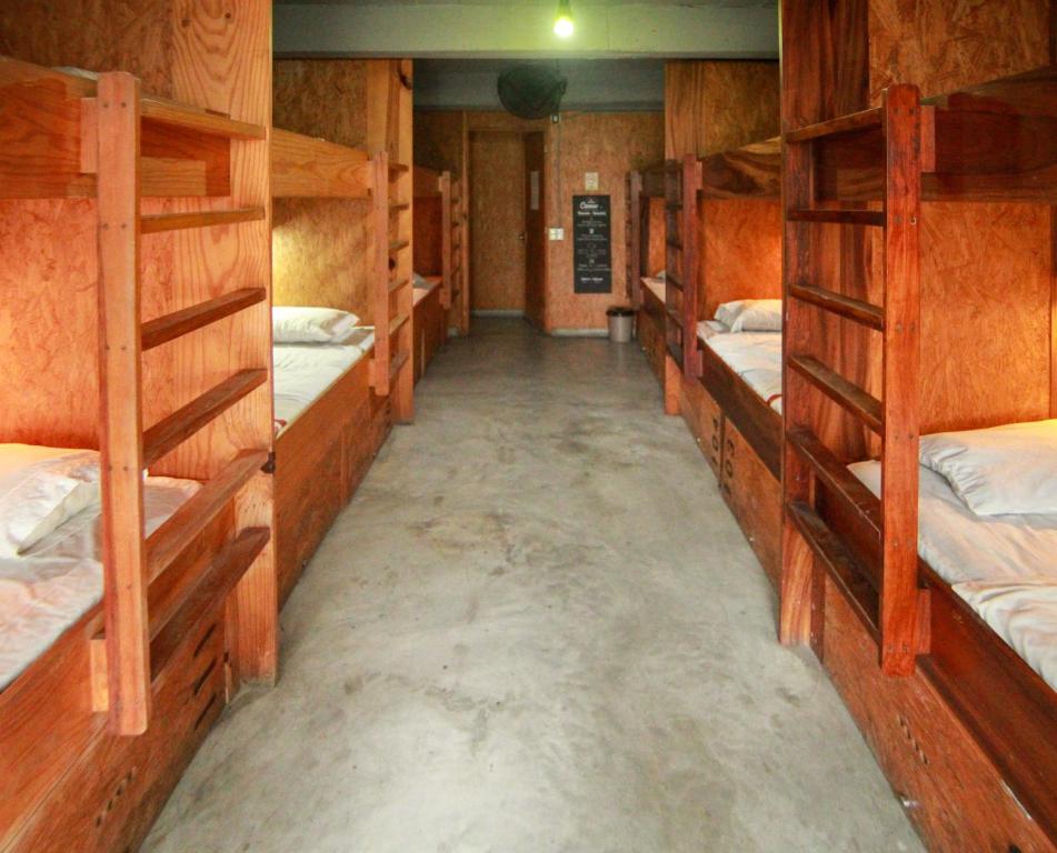 Postel nebo postele na pokoji v ubytování Canova Hostel & Pizza