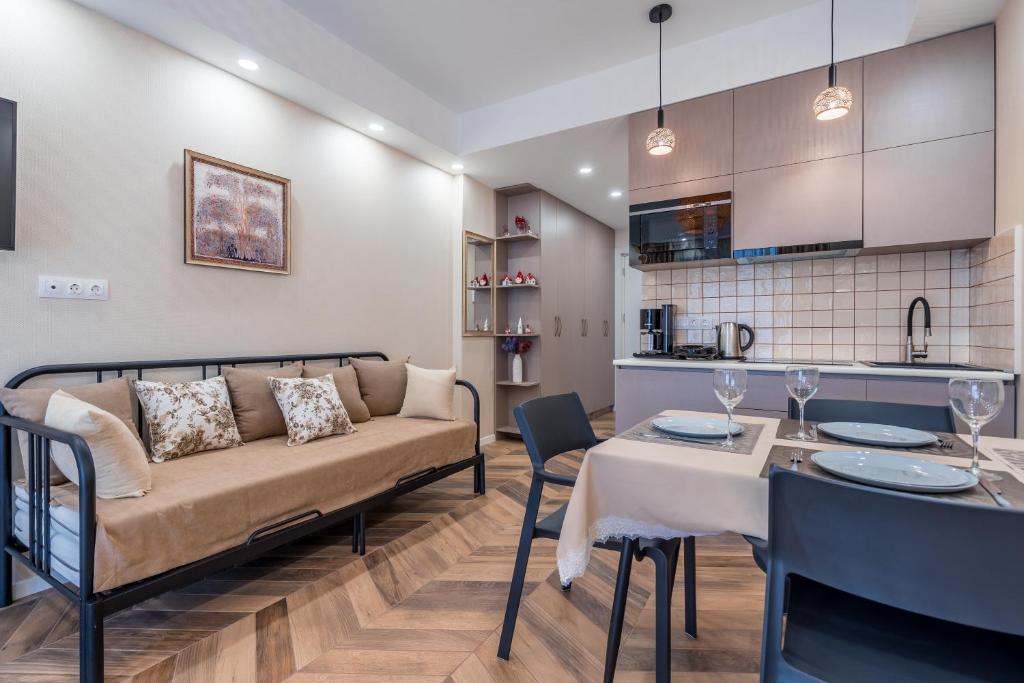 Kuchyň nebo kuchyňský kout v ubytování New Gudauri Neo Apartment 306