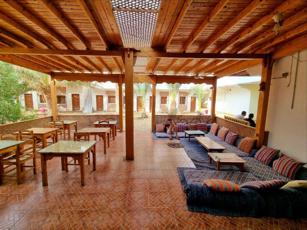 Posezení v ubytování Jowhara Hotel
