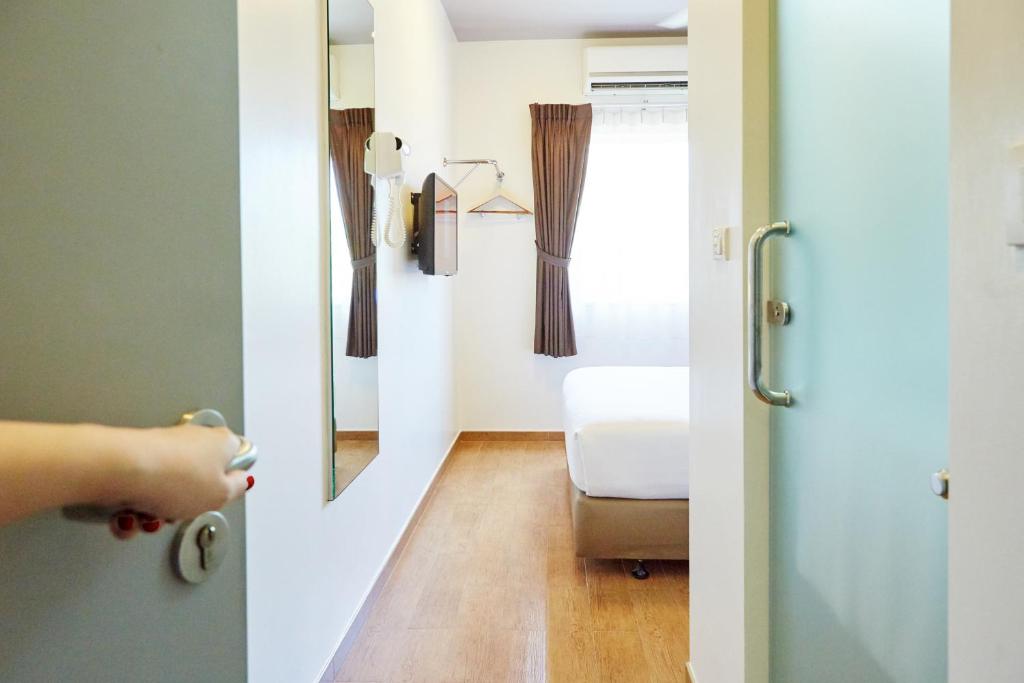 Easy Planet Phuket Patong - Resim 24