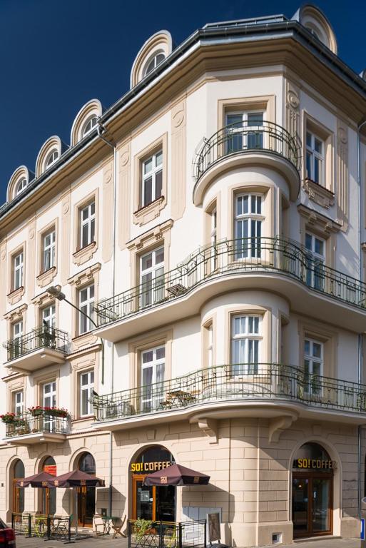 Budova, v ktorej sa apartmán nachádza